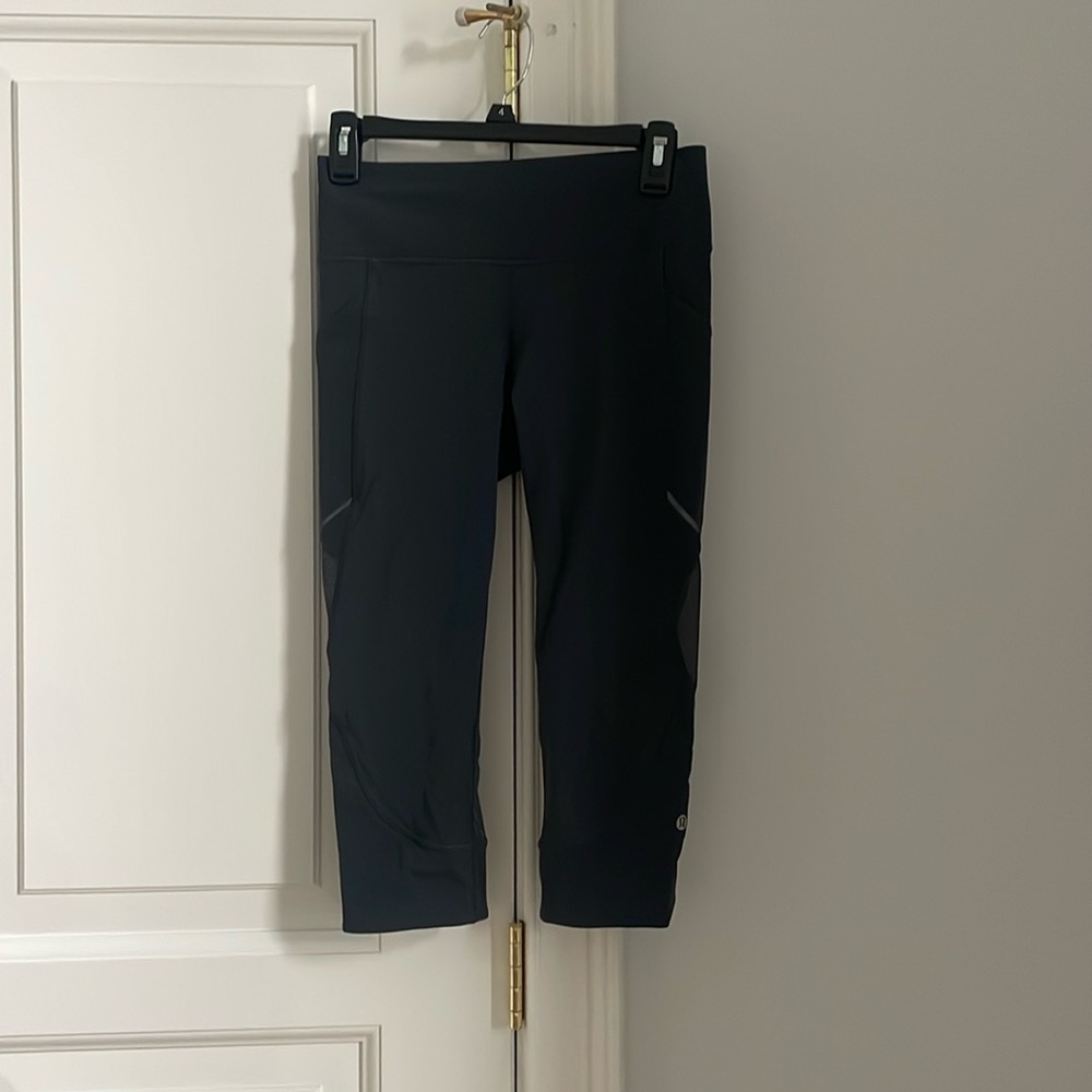 Lululemon leggings size 6 dark grey